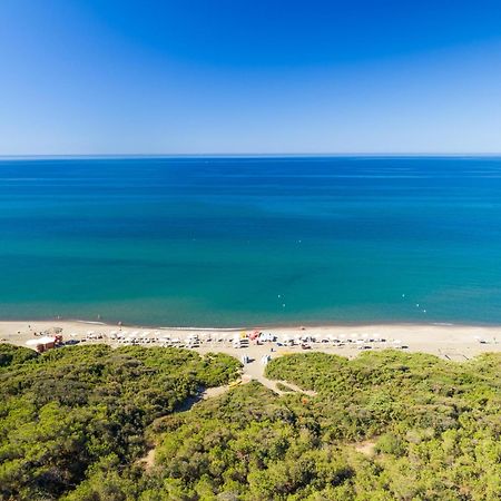 Club degli Amici Camping Village Pescia Romana Esterno foto
