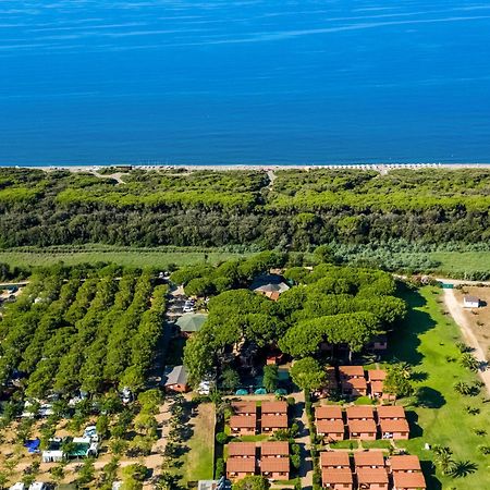 Club degli Amici Camping Village Pescia Romana Esterno foto