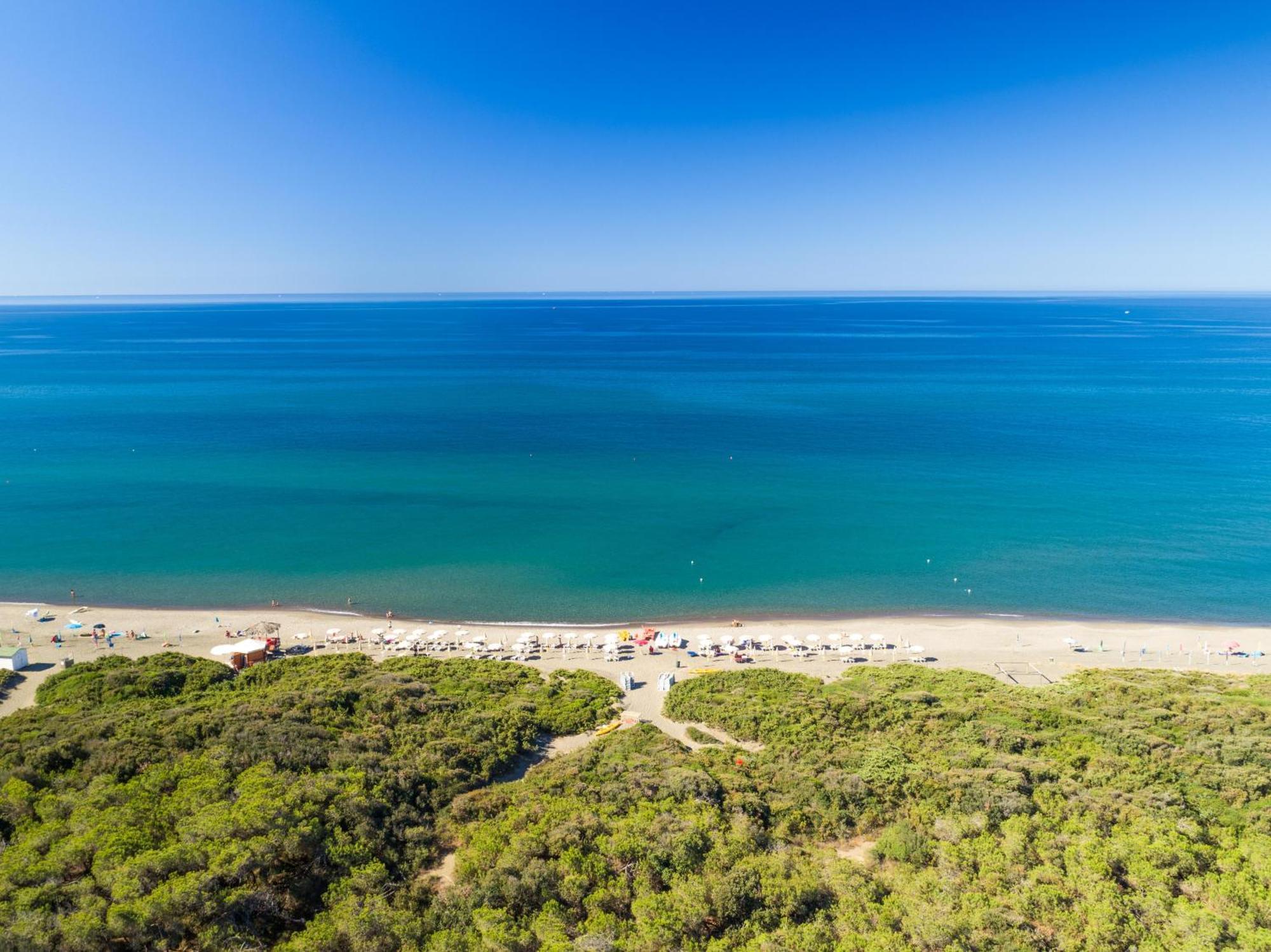 Club degli Amici Camping Village Pescia Romana Esterno foto
