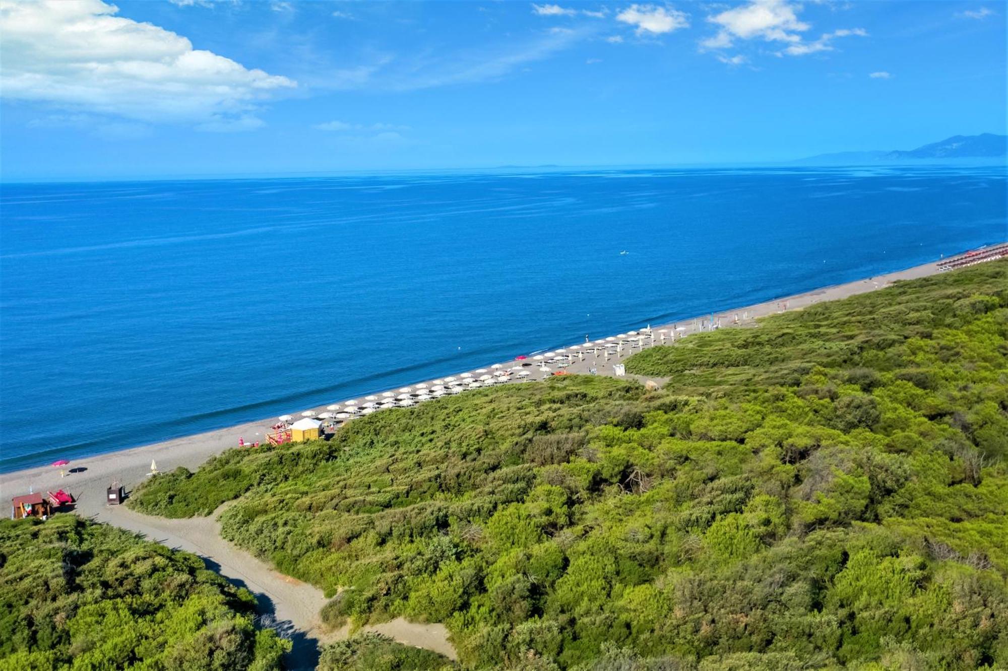 Club degli Amici Camping Village Pescia Romana Esterno foto